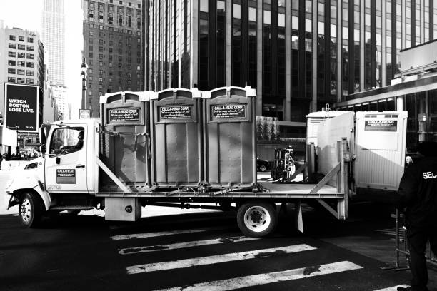 Best Luxury portable toilet rental  in Thorndale, TX